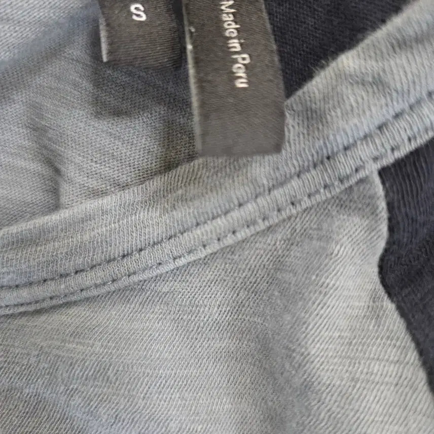 [SOLD OUT] 띠어리 헨리넥 롱슬리브 티셔츠 블루/블랙