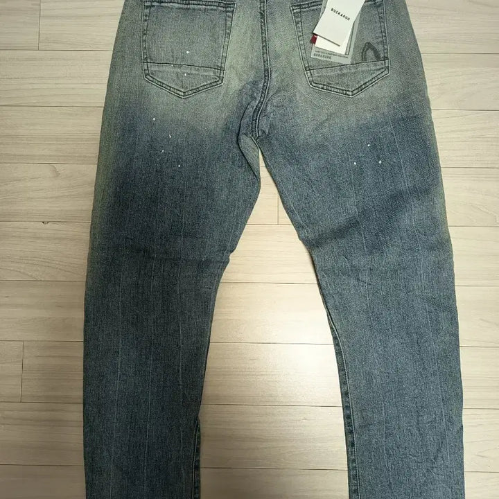 [SOLD OUT] 새상품 버커루 프리미엄 청바지(32)