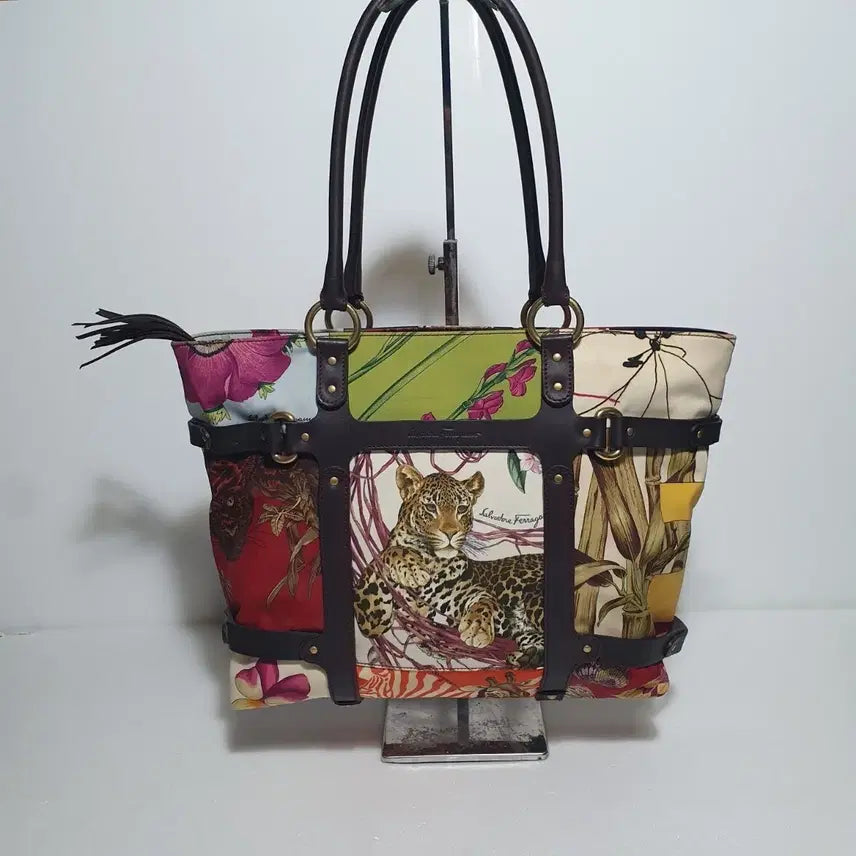 [BUNJANG] Ferragamo Tiger Shoulder Bag / 정품 ㅡ페라가모 ㅡ타이거.숄더백