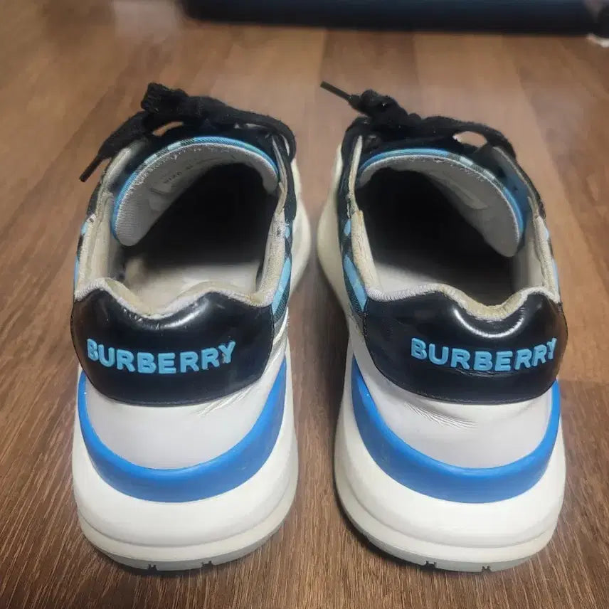 [BUNJANG] Burberry Sneakers (Size 265) / 버버리 스니커즈  265.