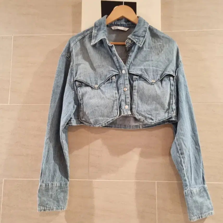 [SOLD OUT] 자라 크롭 청자켓 데님 셔츠