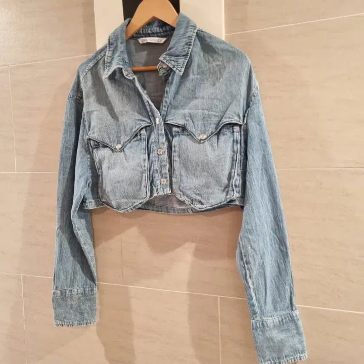 [SOLD OUT] 자라 크롭 청자켓 데님 셔츠