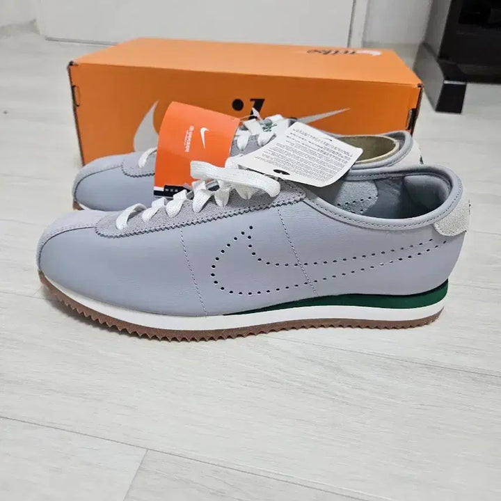 [BUNJANG] Nike Cortez LT 240 Sneakers / 나이키신발 코르테즈LT 240 쌔거