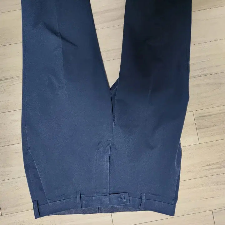 [SOLD OUT] 유니클로 감탄팬츠 네이비 슬랙스 바지 82