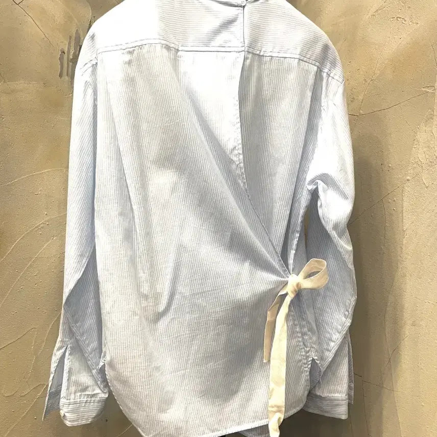 [BUNJANG] Atelier Vanessa Bruno Back String Blouse / 아떼 바네사브루노 백스트링 블라우스 55~66