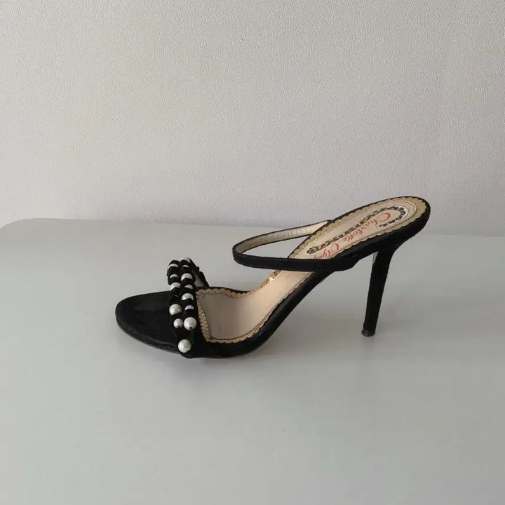 [SOLD OUT] 225 샬롯올림피아 블랙 스웨이드 샌들 35.5