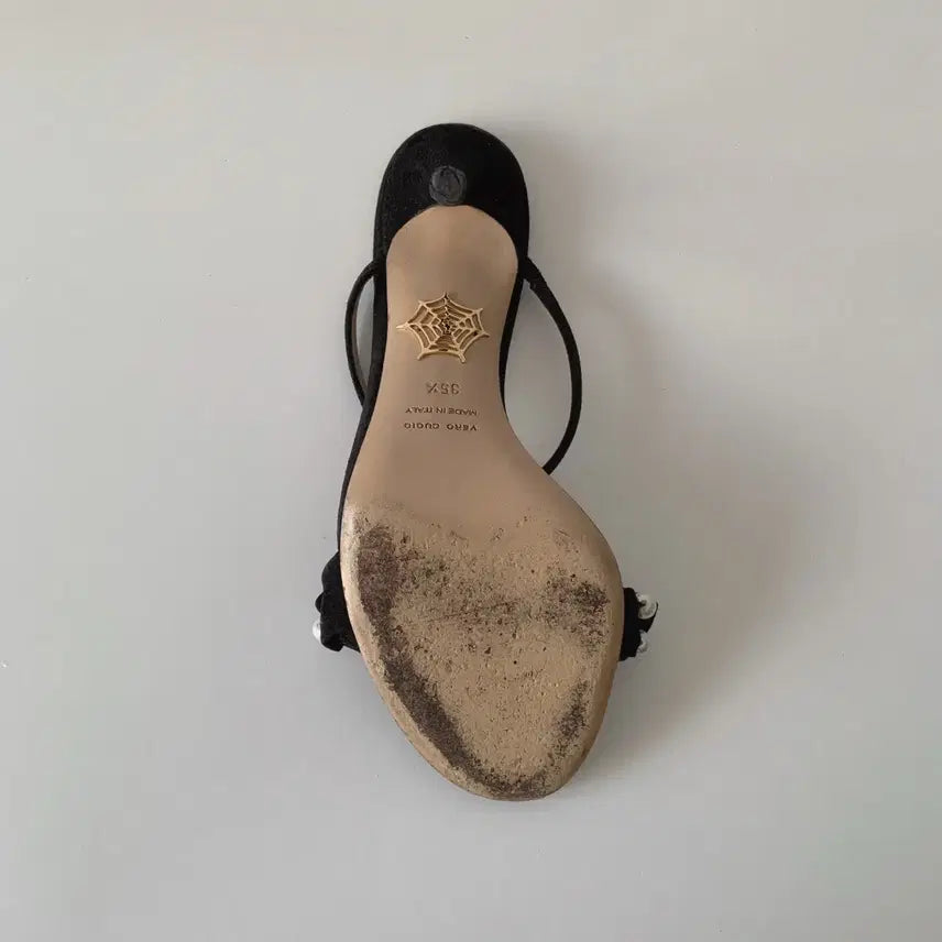 [SOLD OUT] 225 샬롯올림피아 블랙 스웨이드 샌들 35.5