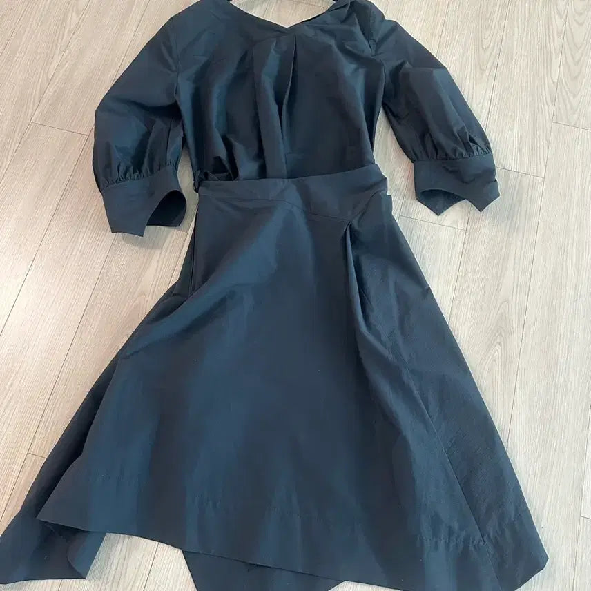 [BUNJANG] Vivienne Westwood Midi Dress / 비비안웨스트우드 원피스 백화점 정품