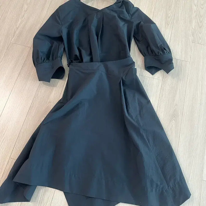 [BUNJANG] Vivienne Westwood Midi Dress / 비비안웨스트우드 원피스 백화점 정품
