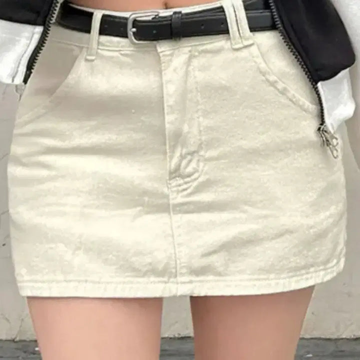 [SOLD OUT] 미니 스커트 아이보리 색상