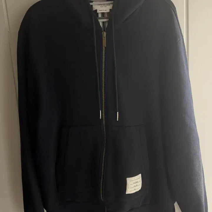 [SOLD OUT] 톰브라운 백삼선 후드집업 4사이즈