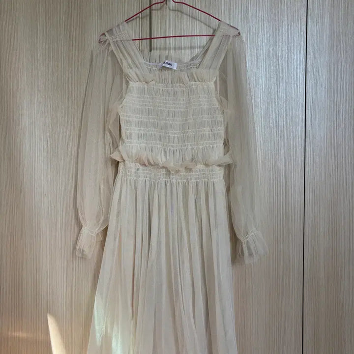 [BUNJANG] See-Through Lace Long Dress / [ 시스루 레이스 롱원피스 ]