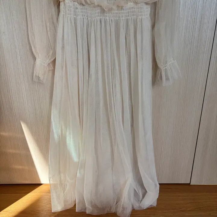[BUNJANG] See-Through Lace Long Dress / [ 시스루 레이스 롱원피스 ]