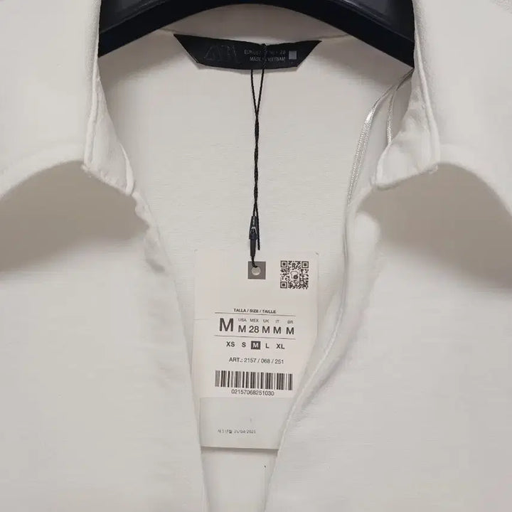 [SOLD OUT] 자라 반팔 자켓 (택달린새상품)