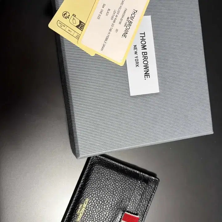 [SOLD OUT] 톰브라운 카드지갑