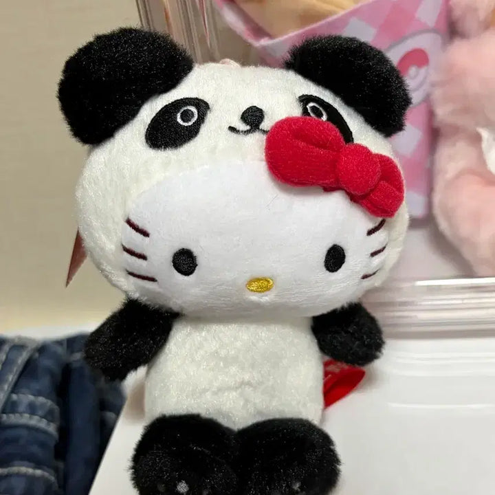 [SOLD OUT] 판다 키티 헬로키티 우에노 한정