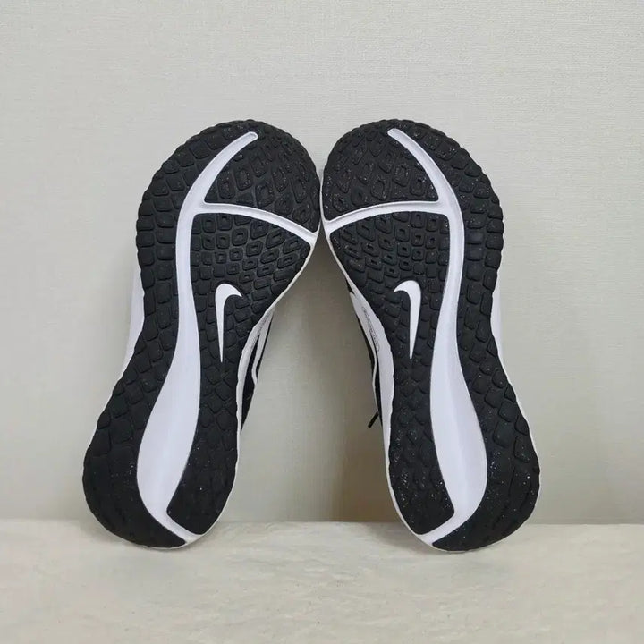 [BUNJANG] Nike Downshifter 13 Running Shoes - 265 / 265나이키 다운시프터13 런닝화-820