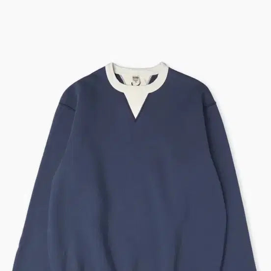 [SOLD OUT] 반스아웃피터스 스웻셔츠