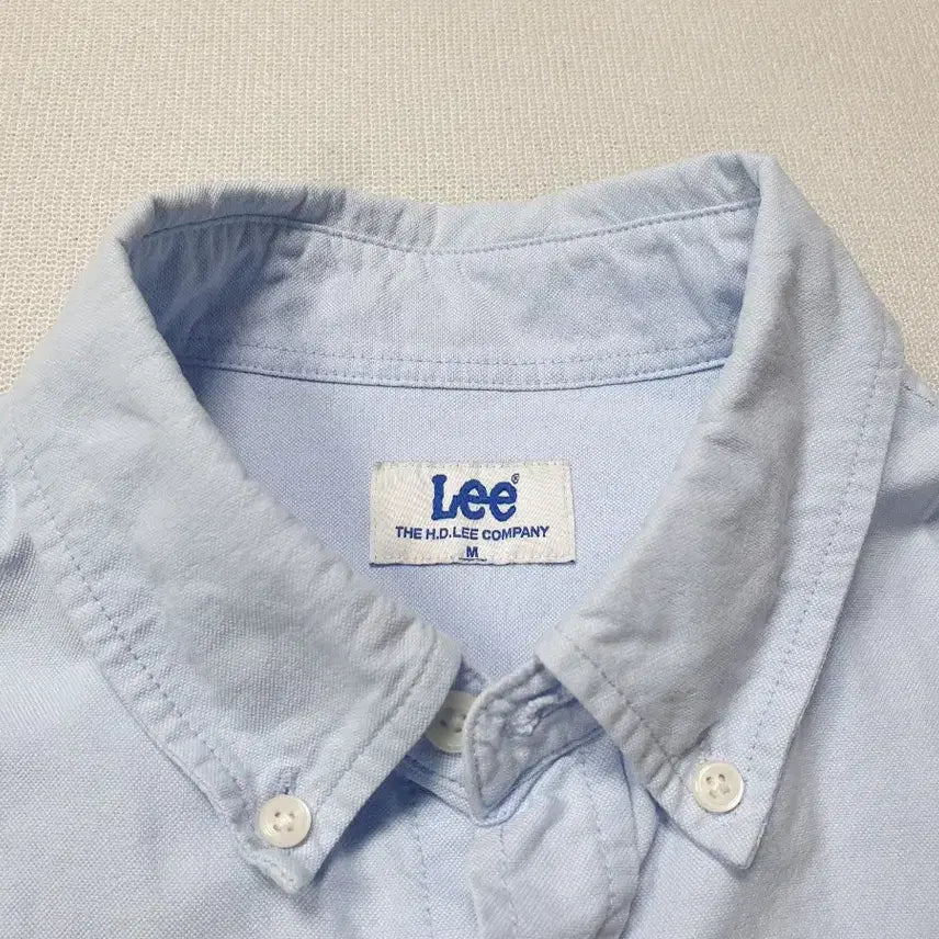 [BUNJANG] Lee Blue Short Sleeve Shirt (M) / Lee 리 반팔 셔츠 하늘색 M 95~100