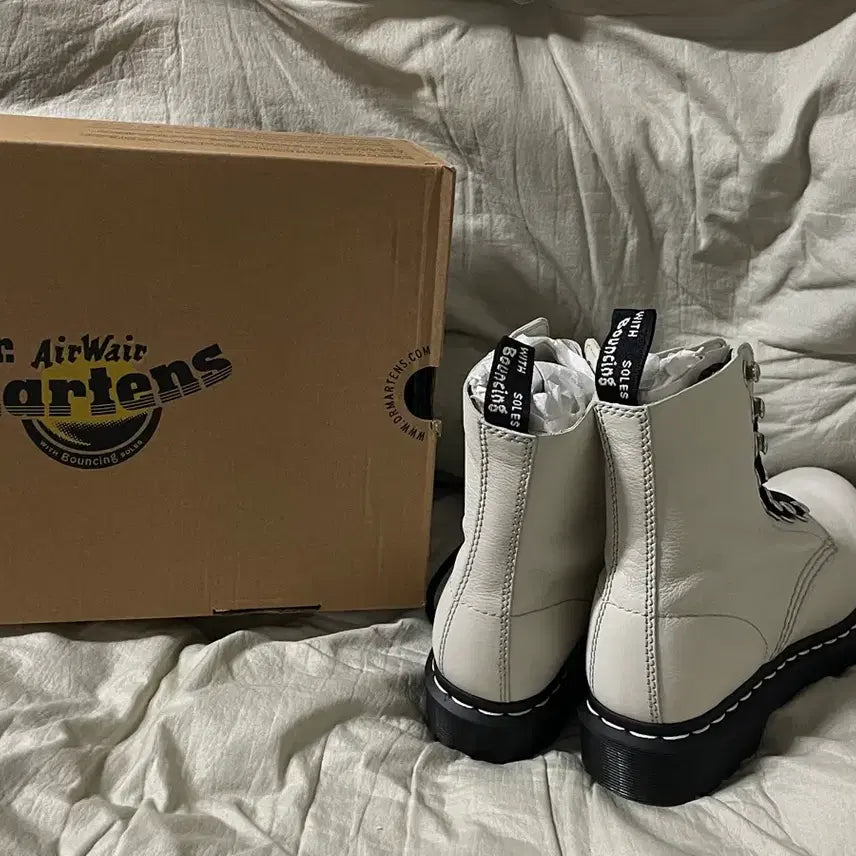 [BUNJANG] Dr. Martens Pascal Virginia 1460 Boots / 닥터마틴 파스칼 버지니아 1460