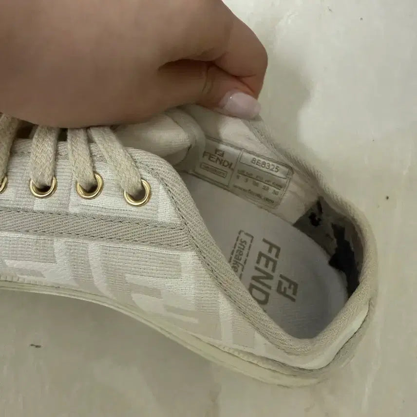 [BUNJANG] Fendi Sneakers / 펜디정품스니커즈