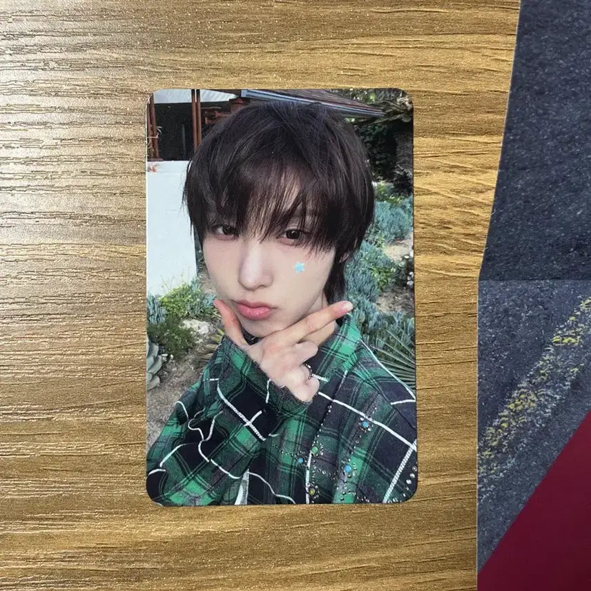 [BUNJANG] Kickflip Joo Wang 4th Album Star Patch POB + Poster Bundle Set / 킥플립주왕4집 별패치 공방포카+디지팩 포스터 일괄 양도