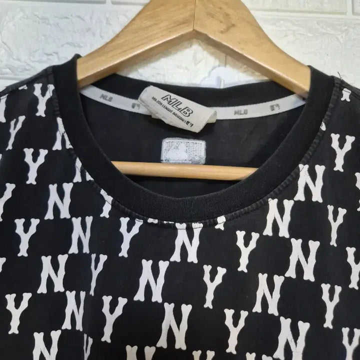 [SOLD OUT] 엠엘비 모노그램 반팔티