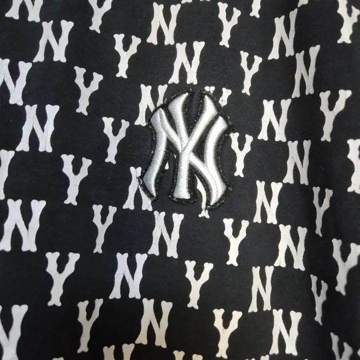 [SOLD OUT] 엠엘비 모노그램 반팔티