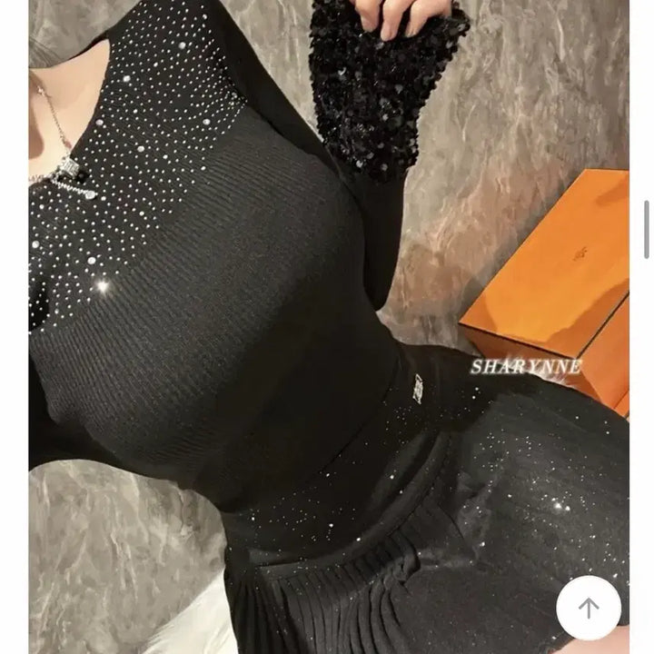 [BUNJANG] Spangle Cubic Knit Dress / 소매 스팽글  큐빅니트 수입의류 새상품 홀복 하객룩