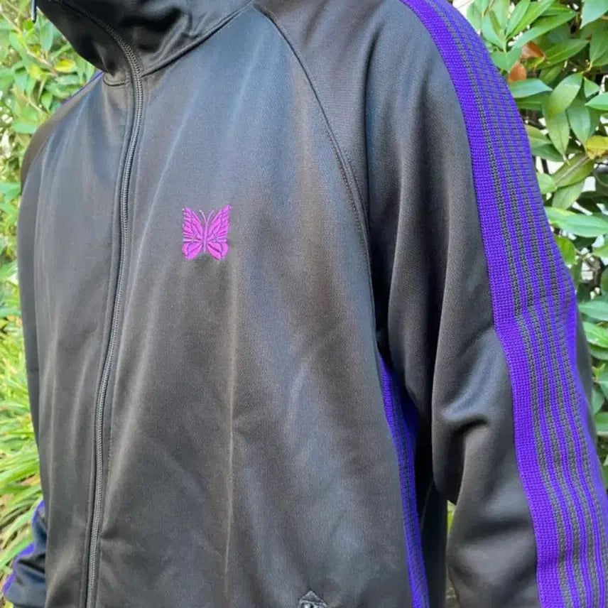 [BUNJANG] Needles Track Jacket Purple/Black / 니들스 별주 트랙자켓 퍼플/블랙 색상입니다.