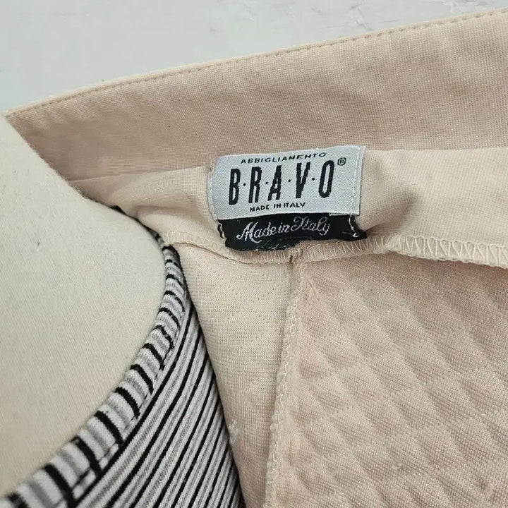 [BUNJANG] BRAVO Beige Jacket (Women&