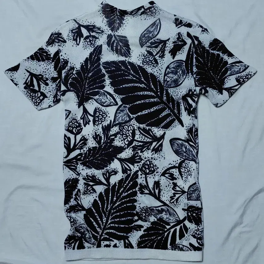 [BUNJANG] LAUTREAMONT Botanical Cotton Knit Top / 로트레아몽(LAUTREAMONT) 하이넥 보태니컬 코튼 니트 (9호)