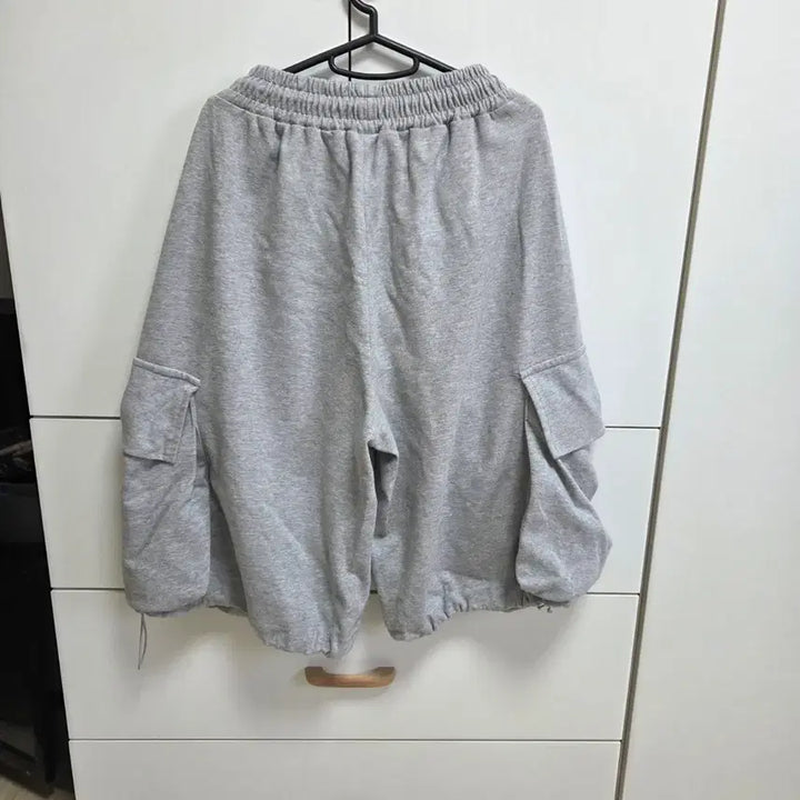 [SOLD OUT] 그레이 버뮤다팬츠 프리사이즈