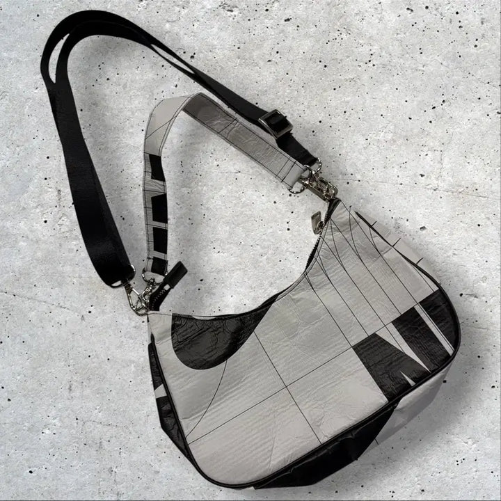 [BUNJANG] Nike Move to Zero Crossbody Bag / 나이키 리유저블 MOVE TO ZERO 크로스 숄더백
