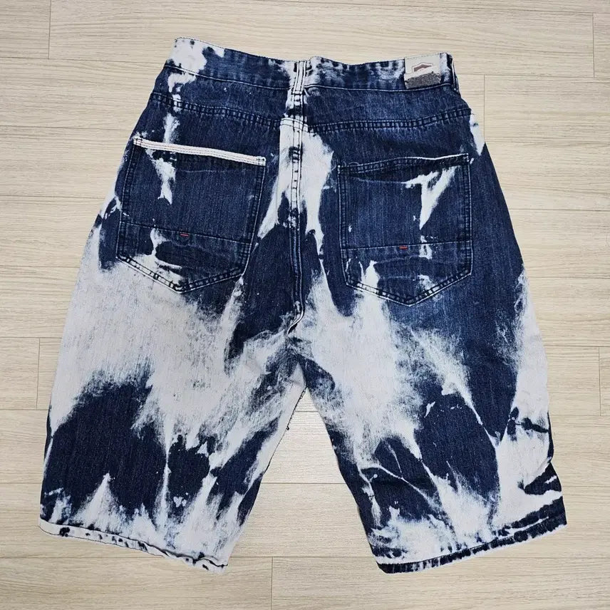 [SOLD OUT] (실착1회) 데님 버뮤다팬츠 프리사이즈 오버핏