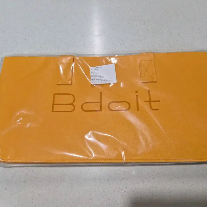 [BUNJANG] Bdoit Felt Tote Bag (Yellow) / (새상품)Bdoit 펠트백 옐로우