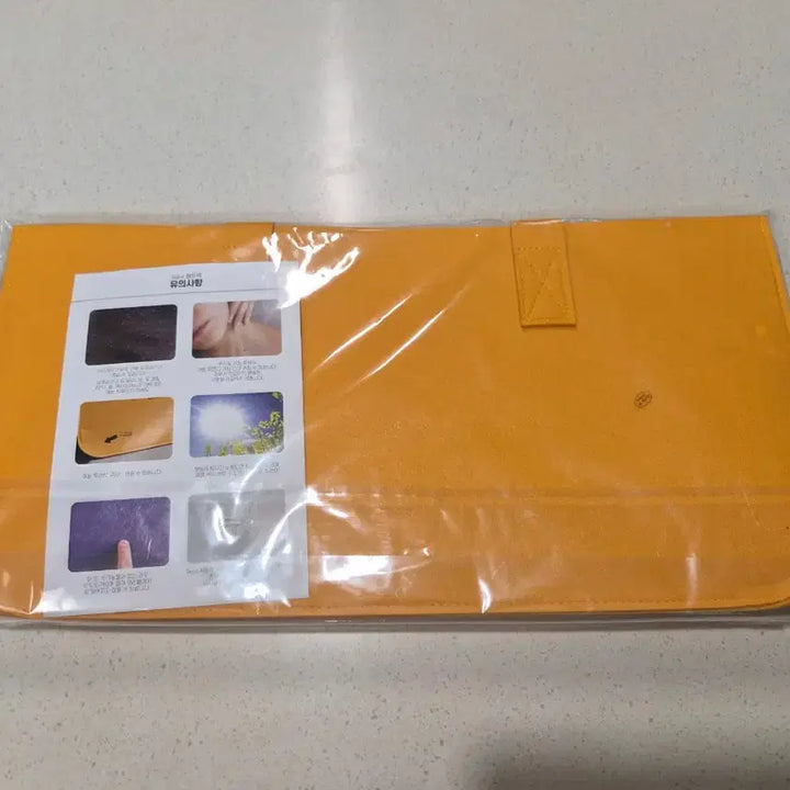 [BUNJANG] Bdoit Felt Tote Bag (Yellow) / (새상품)Bdoit 펠트백 옐로우