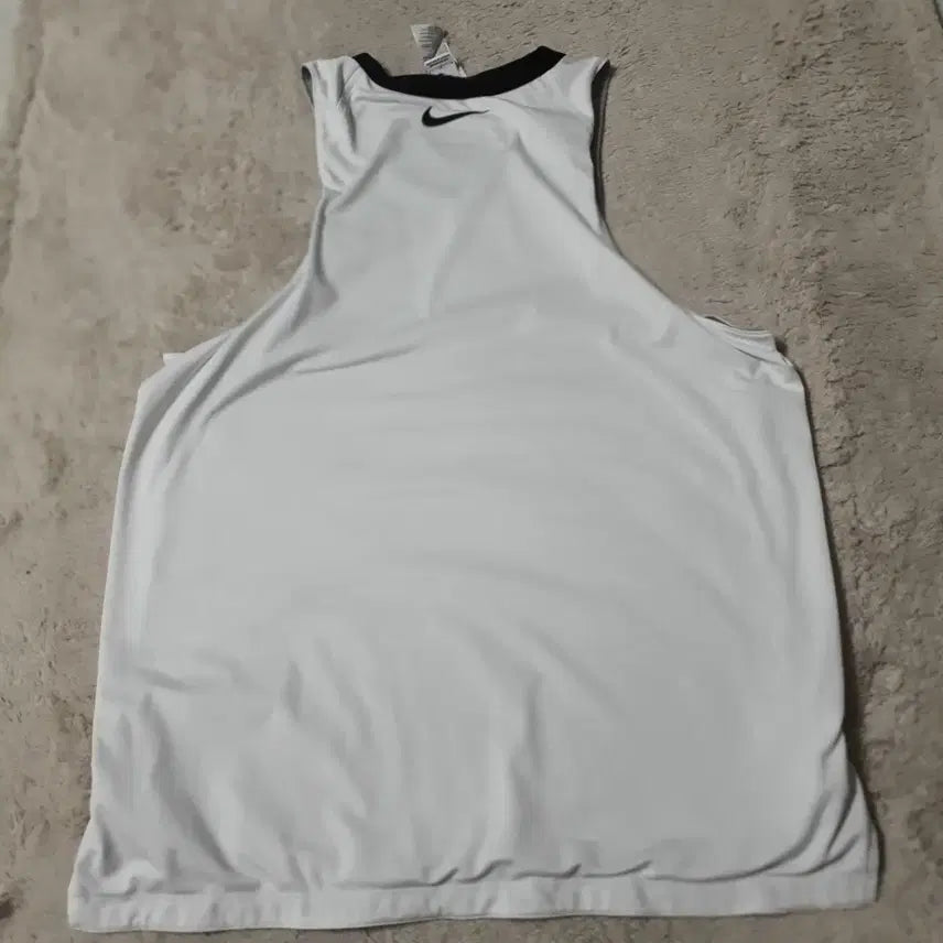 [SOLD OUT] 나이키 NBA  나시티 M  (35