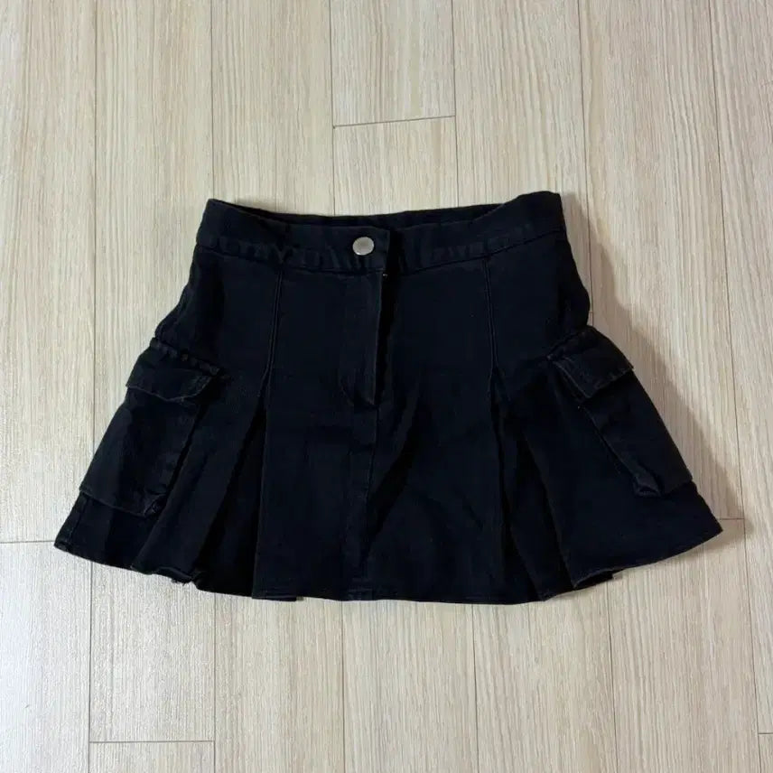 [SOLD OUT] 블랙 카고 미니스커트 s사이즈