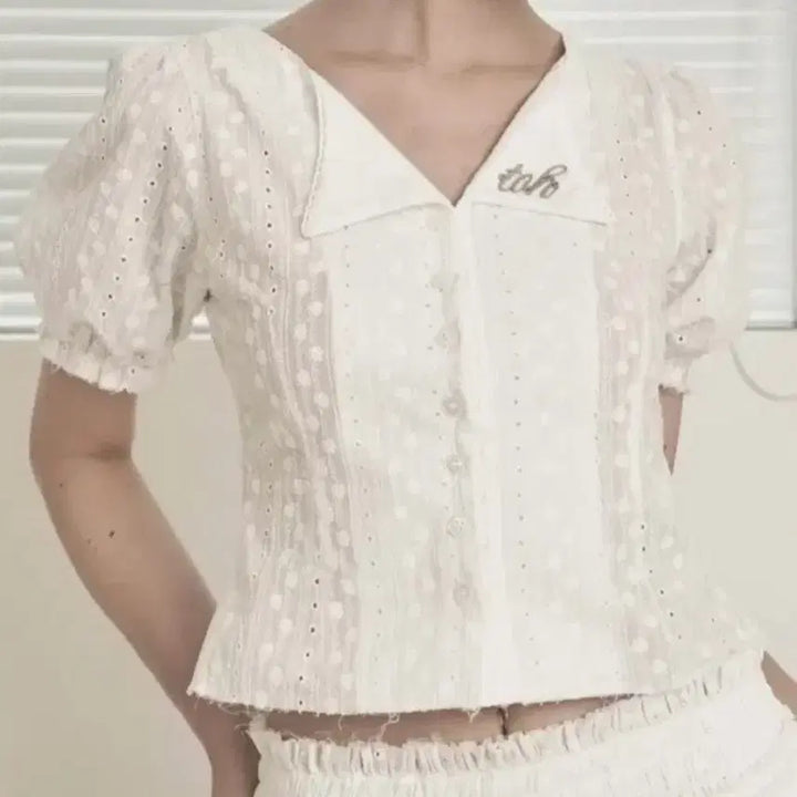 [BUNJANG] Toh Lea Lea White Lace 3-Piece Set / Toh lea 레아 화이트 블라우스+팬츠+스커트 세트 새상품