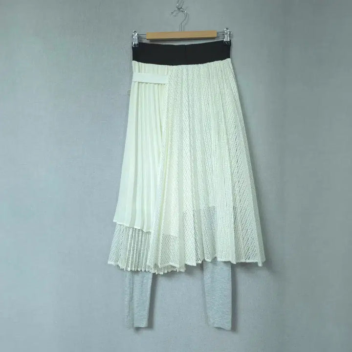 [BUNJANG] Second Floor Lace Skirt Leggings / 세컨플로어 치렝스27~29