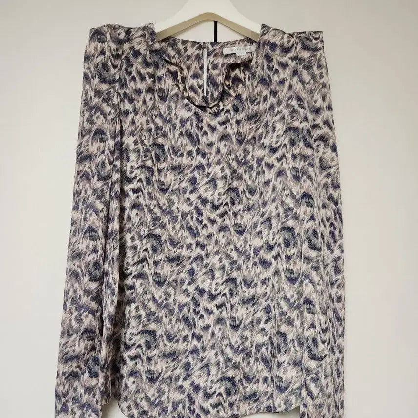 [BUNJANG] NICE CLAUP V-Neck Blouse / 나이스클랍 블라우스 55