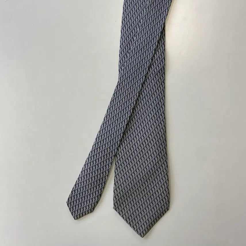 [SOLD OUT] YSL 입생로랑  명품 정품 모노그램 넥타이