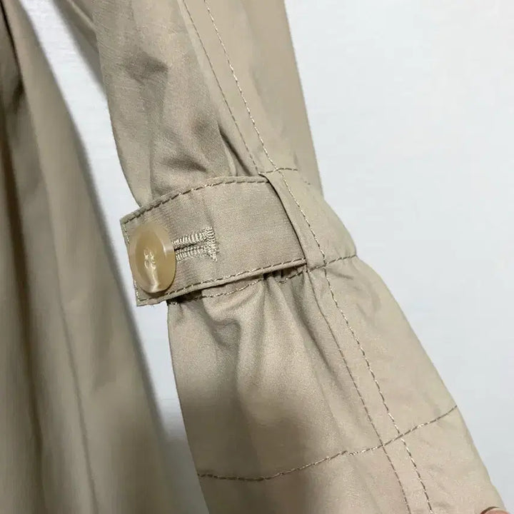 [SOLD OUT] 지고트 플레어 후드 트렌치 코트 새제품