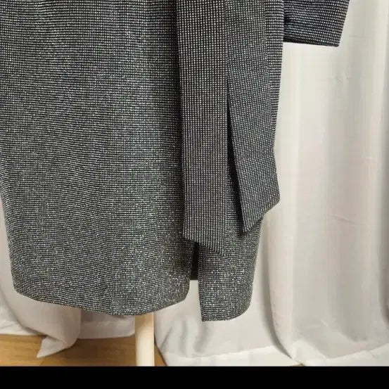 [BUNJANG] Sparkling Silver &amp; Black Wrap Dress / 반짝이는 펄 원단의 섹시한 원피스