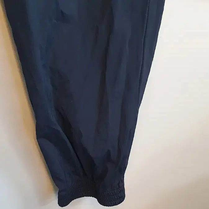 [BUNJANG] Calvin Klein Nylon Training Pants / 캘빈클라인 신형 나일론바지 L