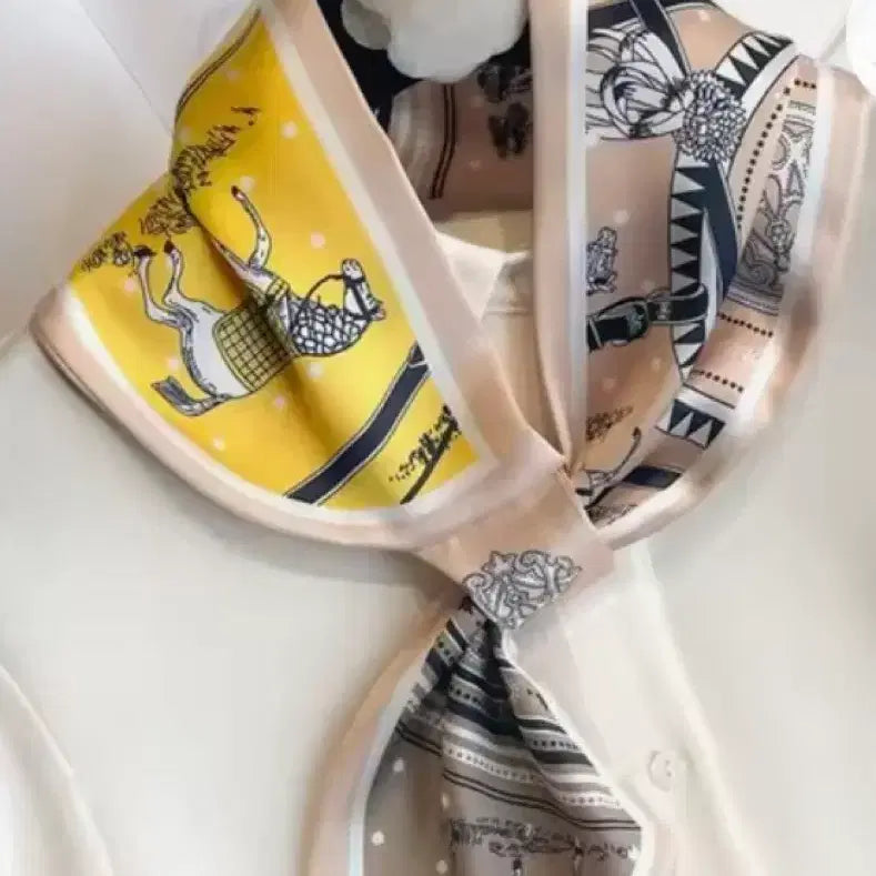 [BUNJANG] Loop Scarf / 고리형 스카프