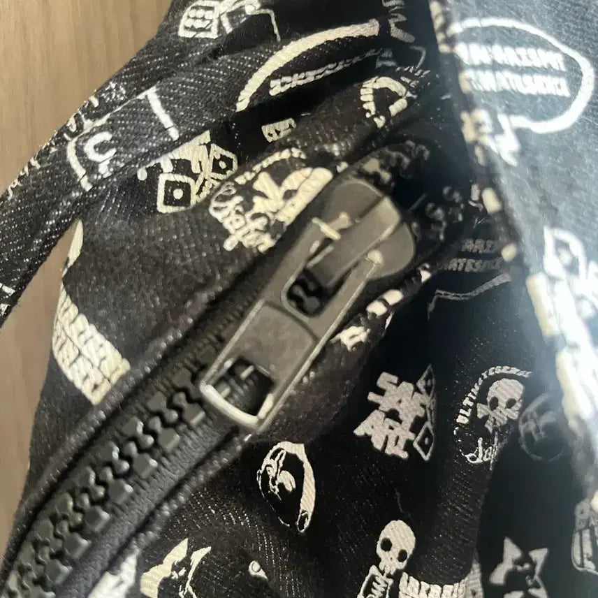 [BUNJANG] Safari Spot Ultimate Logo Denim Backpack / 사파리스팟 얼티메이트 로고 데님 백팩