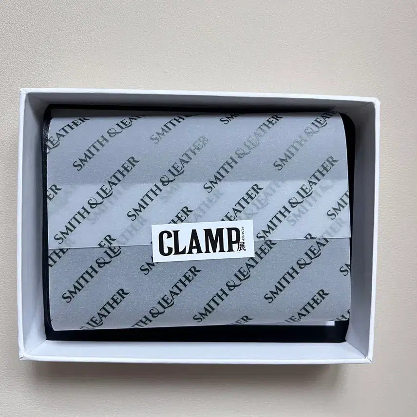 [BUNJANG] CLAMP xxxHolic Keyring &amp; Leather Card Case Bundle Set / CLAMP 클램프전 xxx홀릭 키링+레더카드케이스 일괄