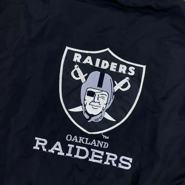 [BUNJANG] Starter Oakland Raiders Big Logo Pullover Warm-up (110) / 90s 스타터 오클랜드 레이더스 빅로고 풀오버 웜업 (110)